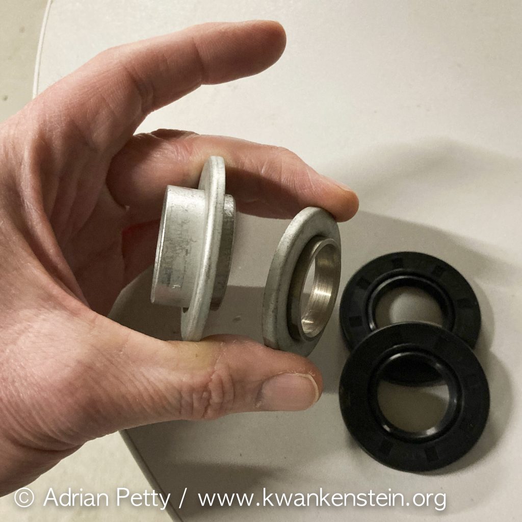 Shown are the two front axle wheel spacers for the BMW K1100RS. For the BMW K1200RS wheel conversion, the collets need to be removed - they slide off with not too much force.